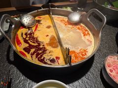 -三出山火锅(南京万象天地店)