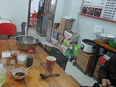 -花溪巷牛肉粉(泉城路店)