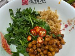 -忘情水鱼头·鲜鱼火锅(滨江中路店)