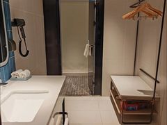 -宜尚酒店(广州上下九永庆坊长寿路地铁站店)