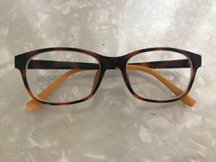 -MiRi眼镜连锁·蔡司·尼康控优点合作店(莘庄店)