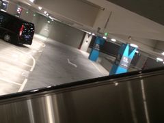 -上海虹桥国际机场1号航站楼-P2停车场