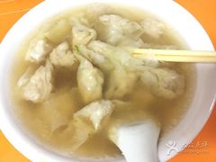 -张阿三馄饨店