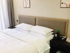 -上海怡沁园度假酒店