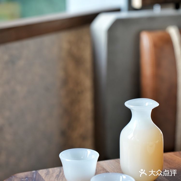 ​相识在第六年 终于，元古​落户深圳 ​一年四季为骨干