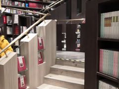-钟书阁(群光广场店)