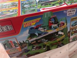-玩动奇季品牌玩具超市