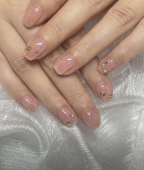 -梵莎美甲美睫