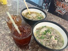 -榮泰米粉湯(Left Shop)