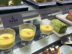 -雍容荟帝王蟹活龙虾展台自助(IFS黑金店)