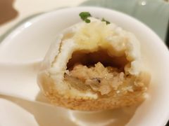 蟹粉生煎-成隆行·蟹王府(九江路店)