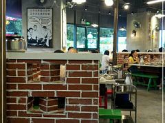 大堂-憨铁匠老火锅(龙岗万科里店)