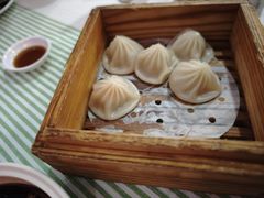 鸡汁杭州小笼包-桂满陇-南宋御街(正大广场店)