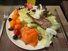 -上海西藏大厦万怡酒店Momo Cafe(徐汇店)