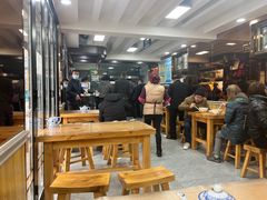 大堂-清真·苍鹰蓬灰牛肉面(盐场路店)