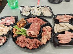 -啊美丽炭火烤肉(滑翔一店)
