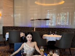 -AZUR聚(香格里拉饭店)