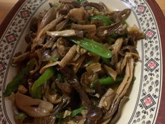 -农家土菜老煨锅(木鱼镇店)