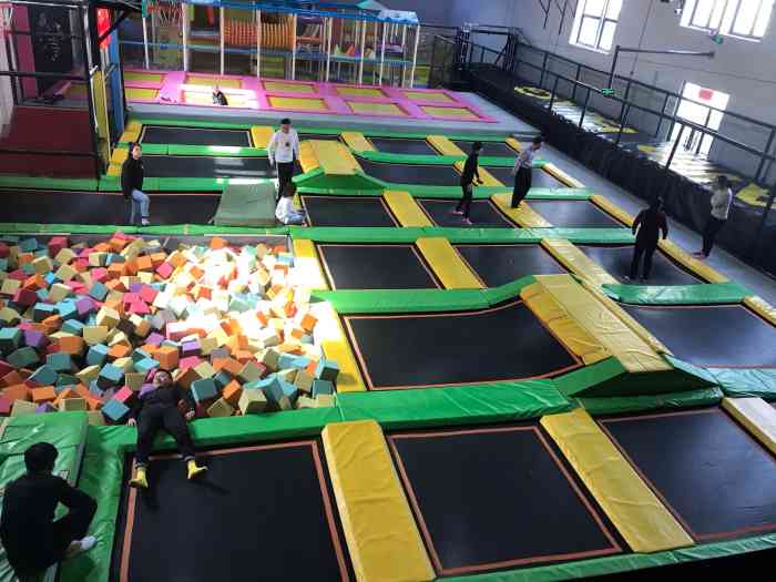 flysky蹦床公园(安宁总店)