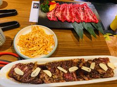-炼火烤肉店
