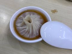 -莱莱小笼·乔艾
