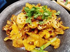 干锅牛蛙-聚鑫阁江浙菜·非遗传承技艺(青村帝华园店)