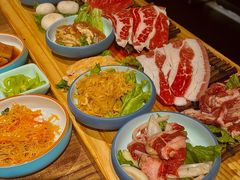 -明洞阿姨·韩式酱蟹烤肉·创意料理(三元桥店)