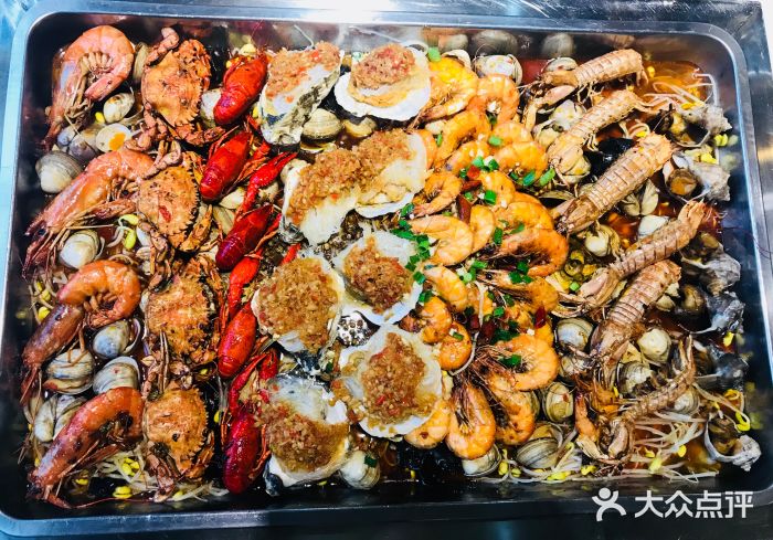 宏季鲜海鲜大咖(晟华苑店)人海鲜烩图片