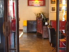 -龙门阵茶屋川菜馆(武康路店)