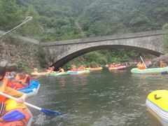 -安吉龙王山峡谷漂流
