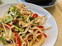 凉拌三丝-河畔春天时尚餐厅