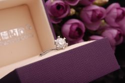 DSC_8282-威德钻石-克拉钻大本营(南京东路店)