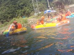 -安吉龙王山峡谷漂流