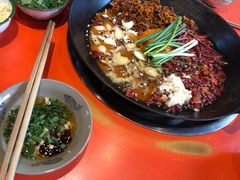 -周幺妹重庆老火锅(银泰城总店)