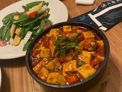-山楂树融合菜餐厅