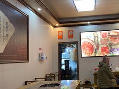 -乳仔牛牦牛汤锅 烤羊排(松潘古城店)
