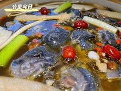 -土连锅·现熬养生汤锅(梁家巷店)