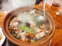 石橄榄炖鸡-洪大厨鸡煲(福田店)