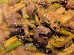 -徐记小怪兽肉蟹煲(中央大街店)