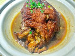 -老码头黑皮肘子锅包肉(赣水路店)