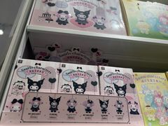 -名创优品(北京新中关购物中心地铁层店)