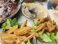 -瓜西西重庆火锅(花溪店)