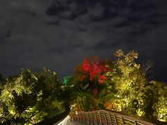 -茅草房·河畔园林火锅