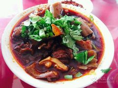 鲜烧牛杂-谢老五跷脚牛肉·非遗传承店
