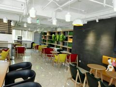 大堂-Blueglass酸奶(华贸购物中心店)