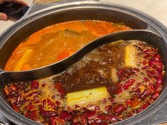 招牌番茄牛尾汤-一哥澳门豆捞·澳门风打边炉(高德置地店)