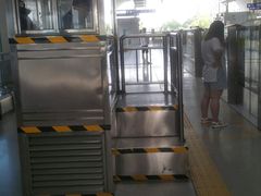 -梨园(地铁站)