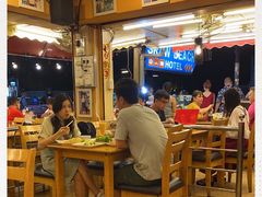 -J Daeng Seafood