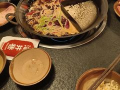 -渝井巷重庆老火锅(沈阳吉祥店)