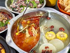 -周良天山牛杂城(天山路总店)
